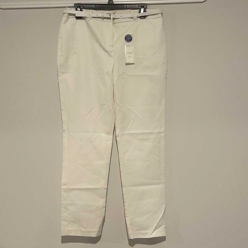 NWT Women Charter Club White Pants Classic Fit Slim Leg Tummy Slimming Size 10P